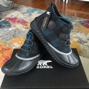 NWT Sorel Women’s Out N About Buffalo Plaid Booties